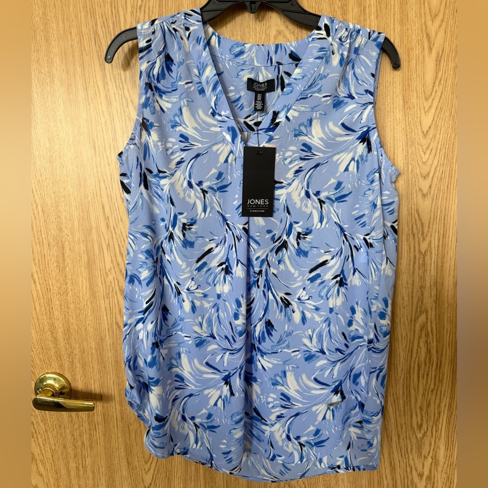 New Jones New York Light Blue Floral Sleeveless Blouse